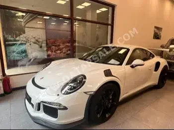 بورش  911  جي تي 3 ار اس  2016  اوتوماتيك  57,000 كم  6 سلندر  دفع خلفي  كوبيه \ سبورت  أبيض