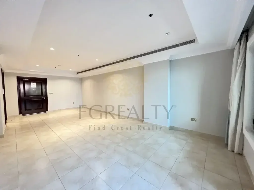 2 Bedrooms  Apartment  For Rent  in Doha -  The Pearl  Not Furnished