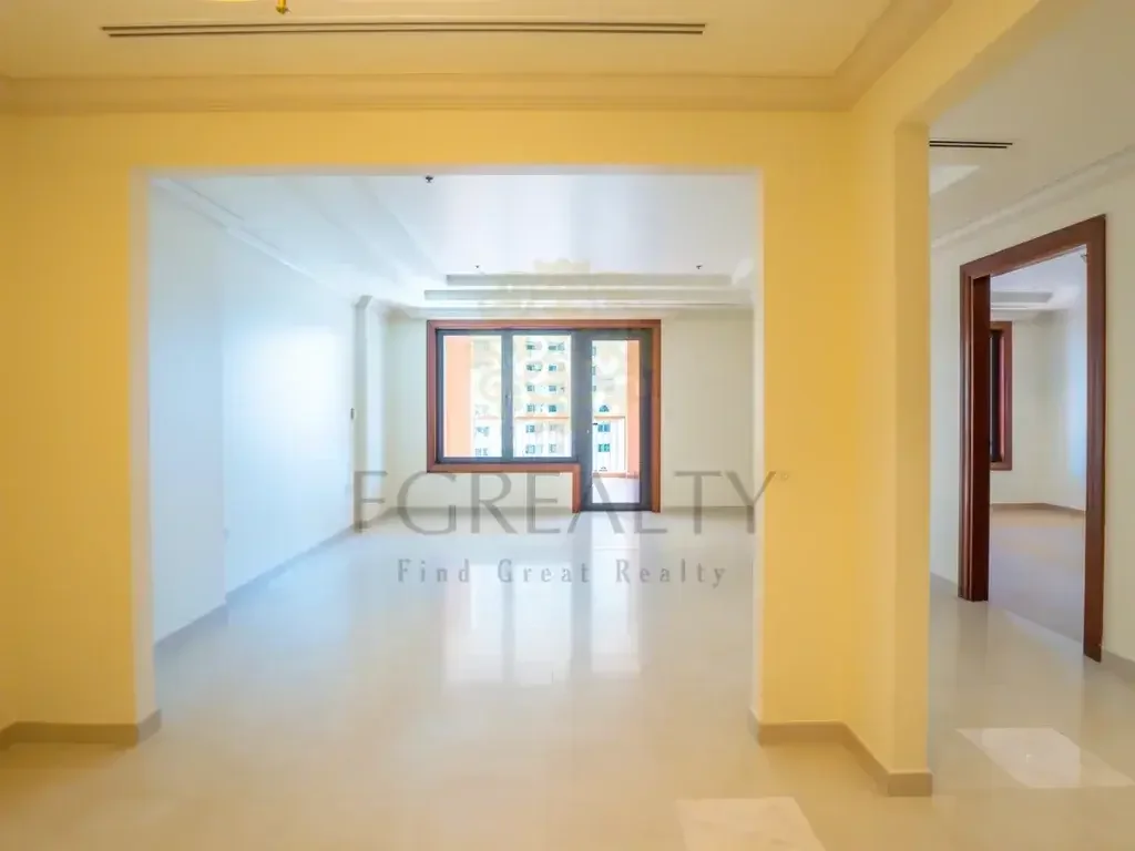 1 Bedrooms  Apartment  For Rent  in Doha -  The Pearl  Not Furnished