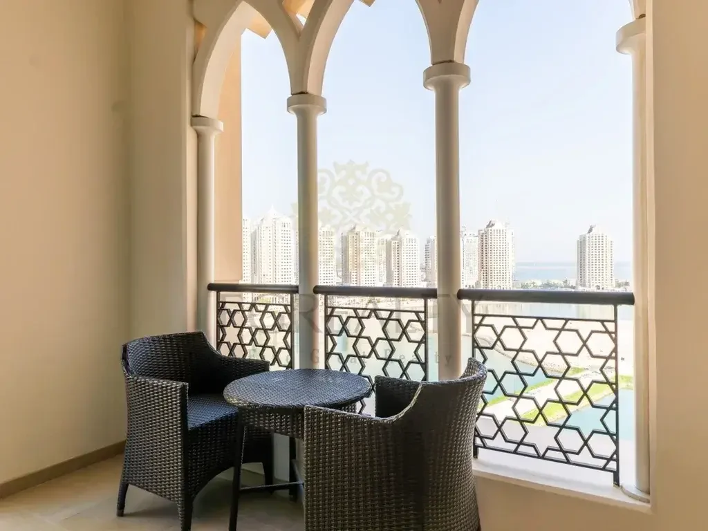 2 Bedrooms  Apartment  For Rent  in Doha -  The Pearl  Fully Furnished