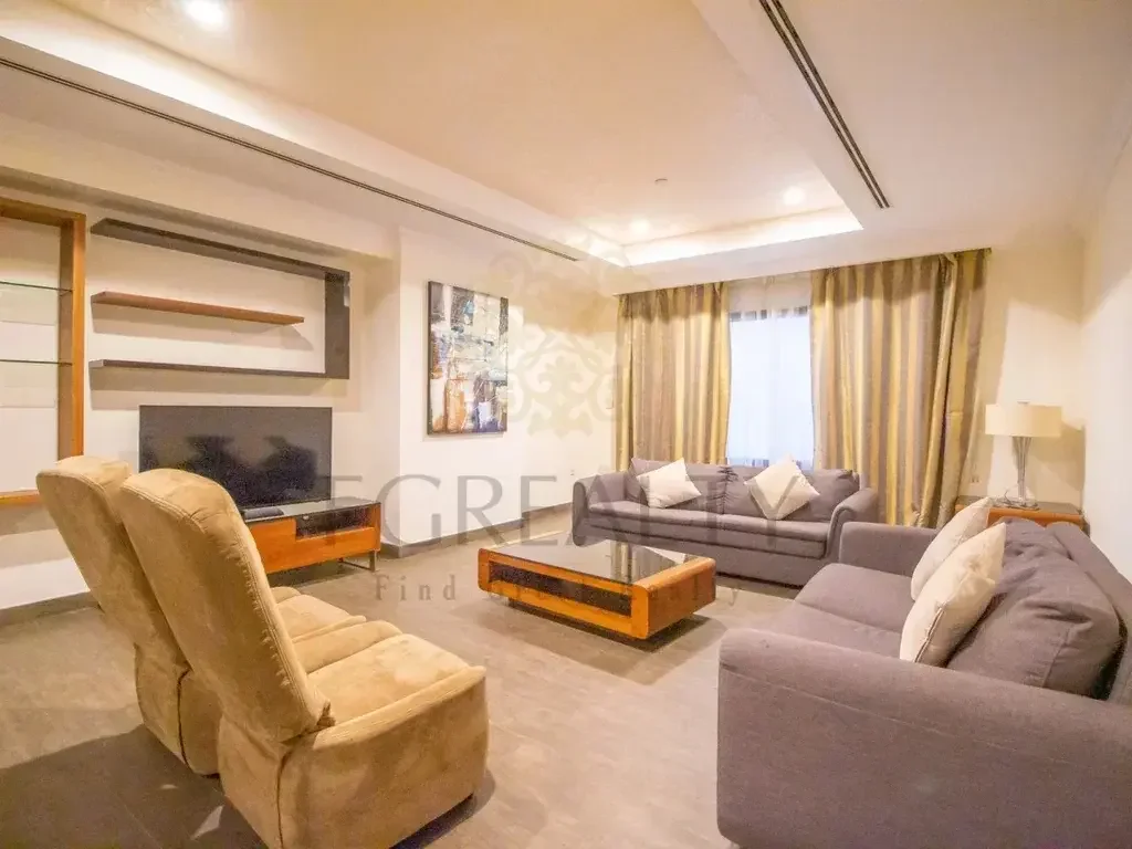 1 Bedrooms  Apartment  For Rent  in Doha -  The Pearl  Fully Furnished