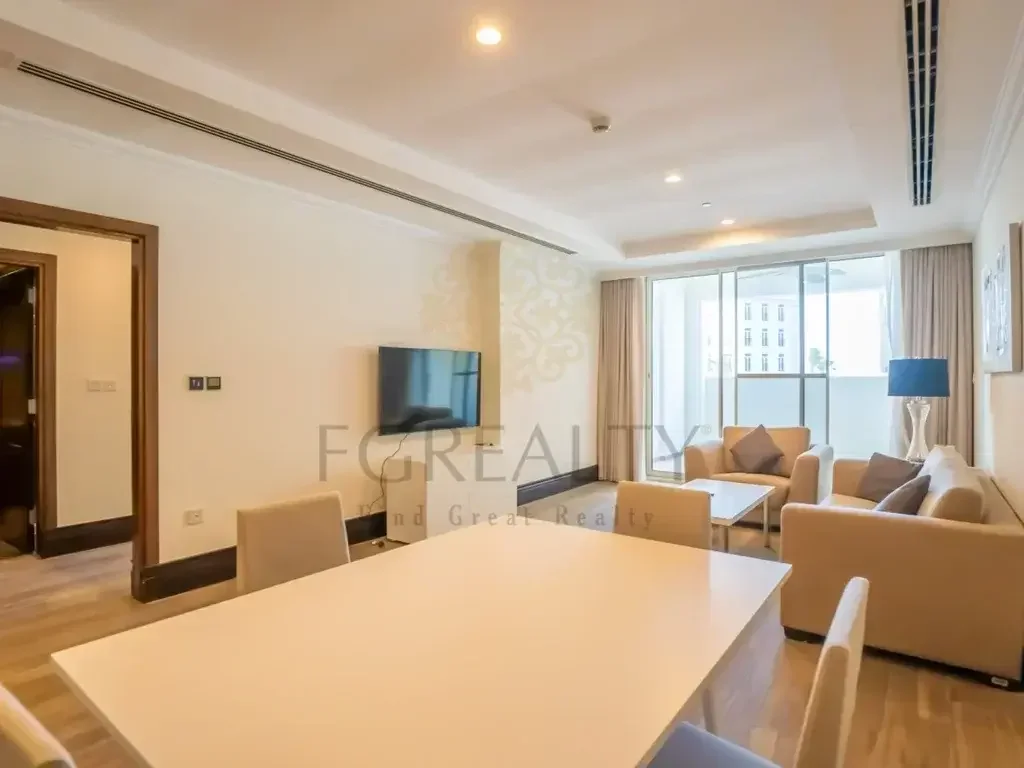 1 Bedrooms  Apartment  For Rent  in Doha -  The Pearl  Fully Furnished