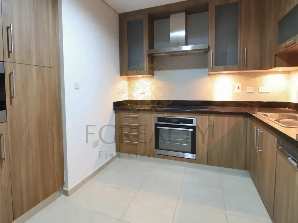 1 Bedrooms  Apartment  For Rent  in Doha -  The Pearl  Not Furnished