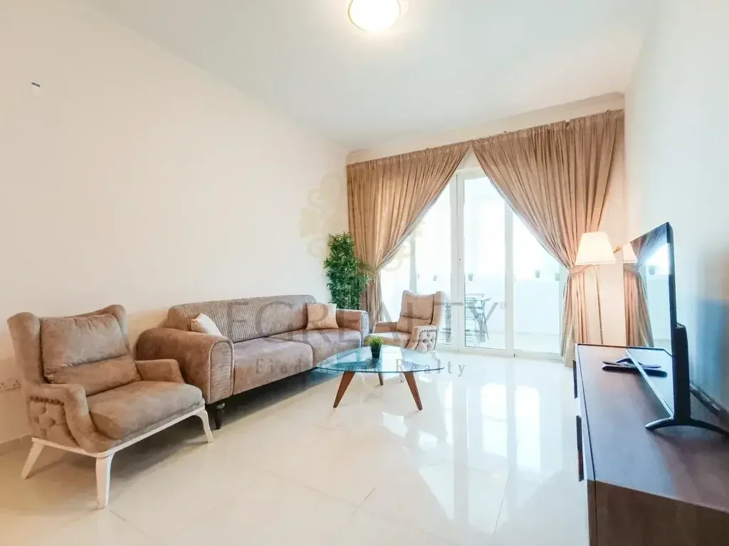 2 Bedrooms  Apartment  For Rent  in Doha -  The Pearl  Fully Furnished