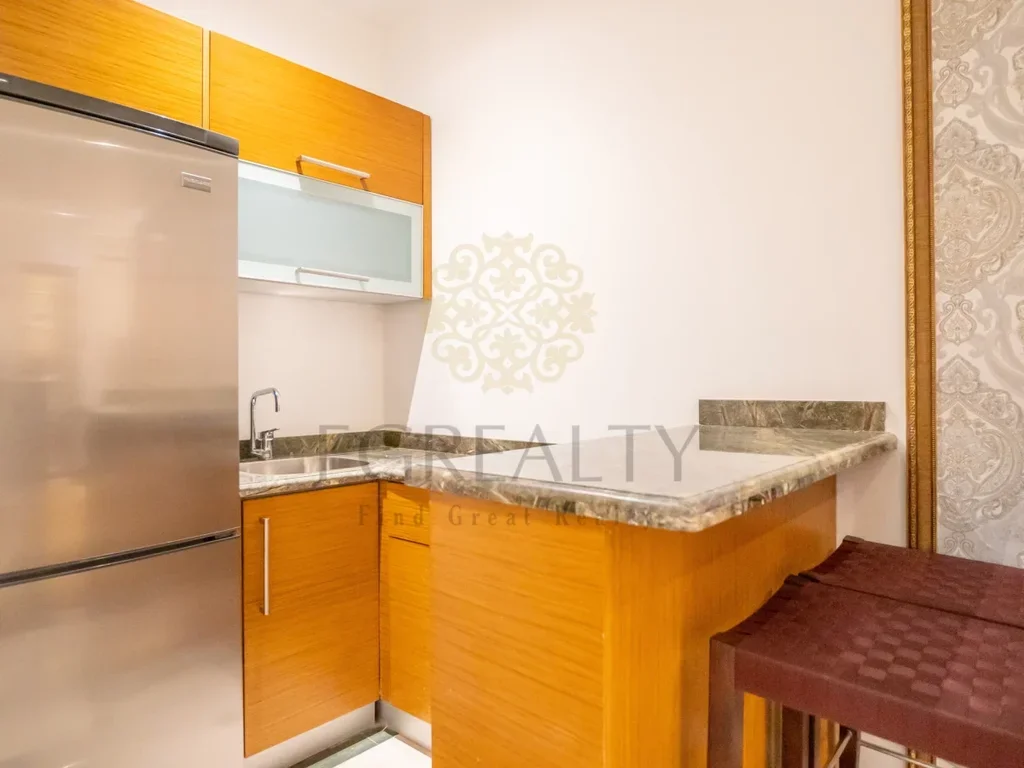 3 Bedrooms  Apartment  For Rent  in Doha -  West Bay  Fully Furnished