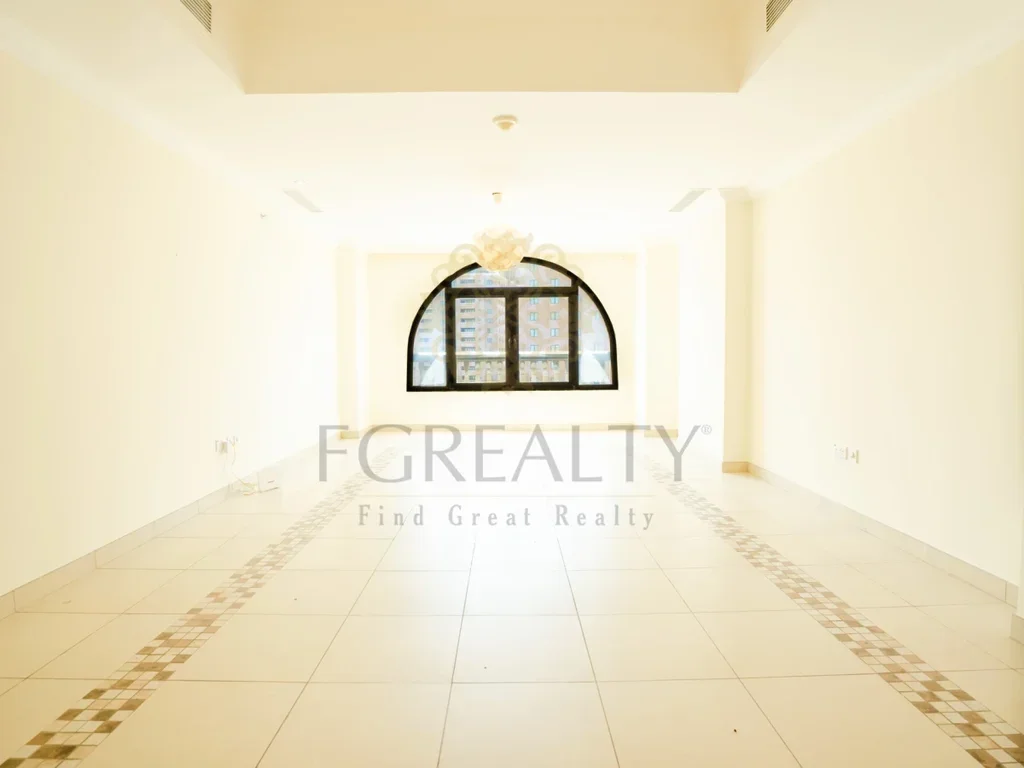 1 Bedrooms  Apartment  For Rent  in Doha -  The Pearl  Not Furnished