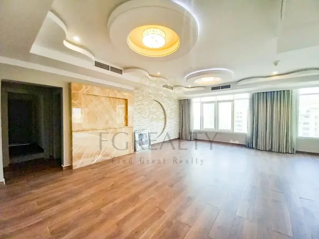 2 Bedrooms  Apartment  For Rent  in Doha -  The Pearl  Not Furnished