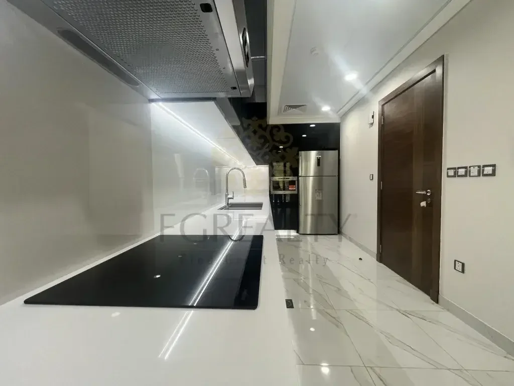 2 Bedrooms  Apartment  For Rent  in Doha -  The Pearl  Fully Furnished