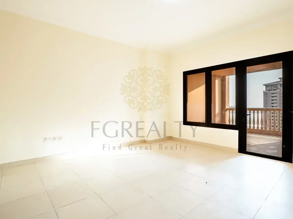 1 Bedrooms  Apartment  For Rent  in Doha -  The Pearl  Not Furnished