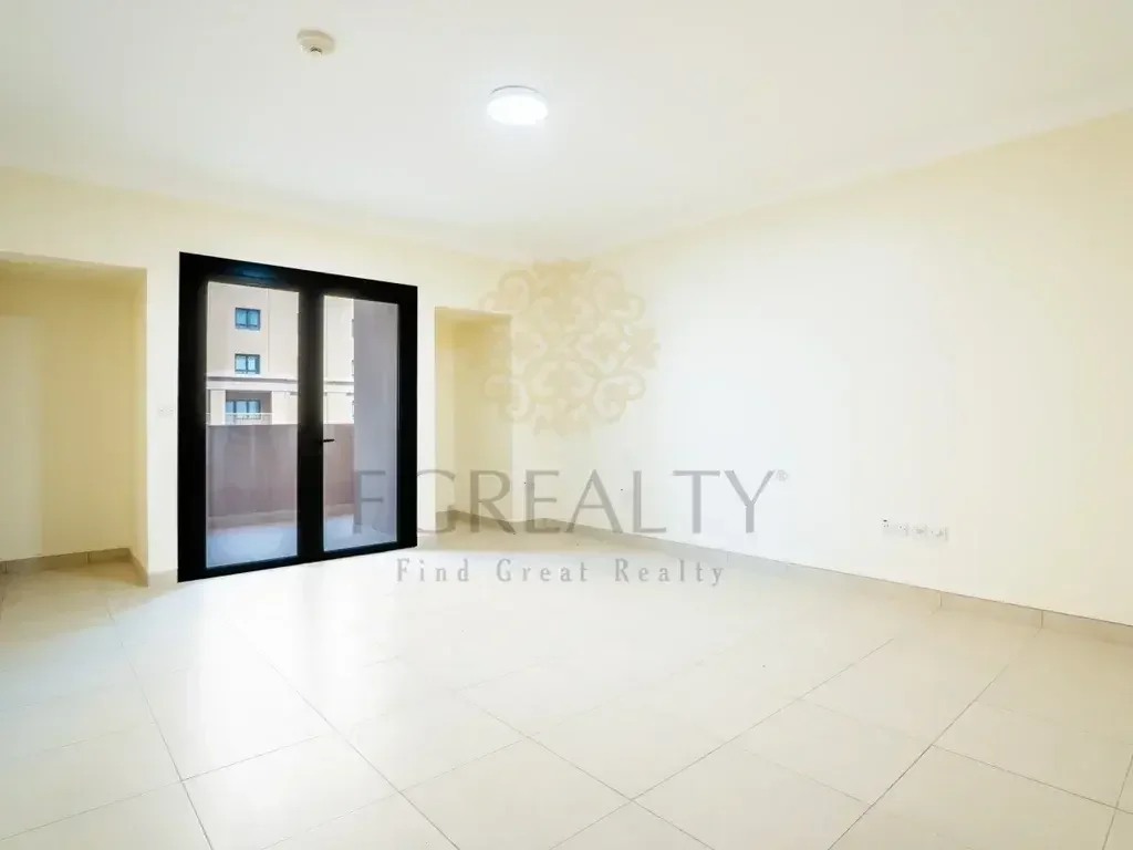 1 Bedrooms  Apartment  For Rent  in Doha -  The Pearl  Not Furnished