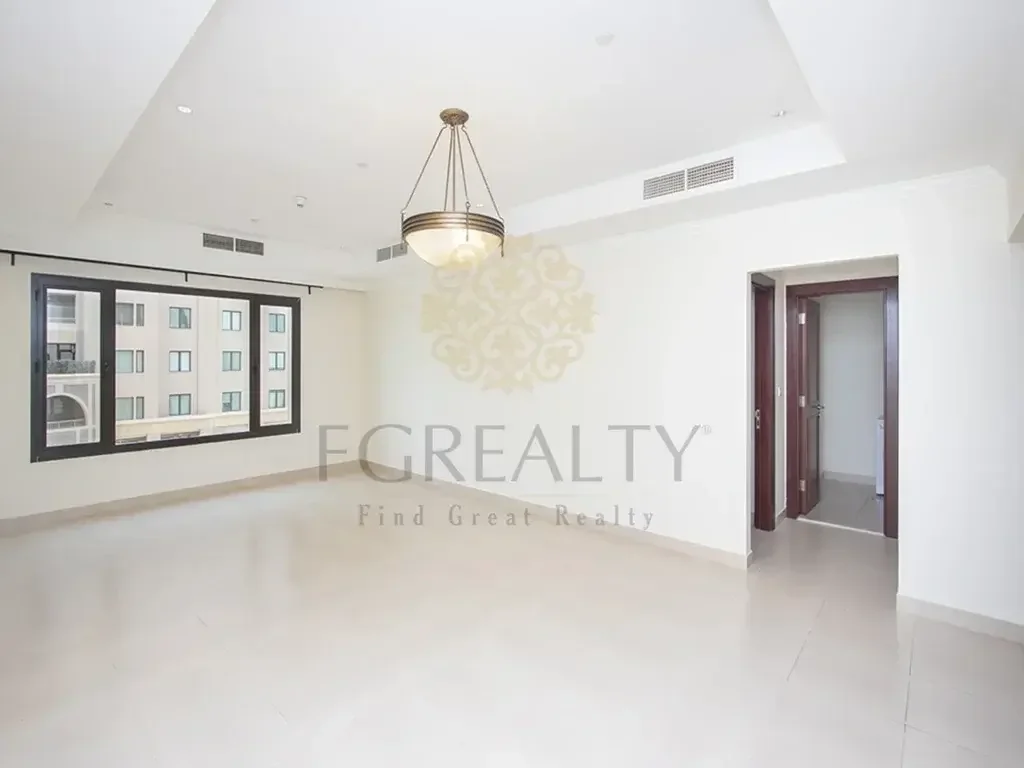 1 Bedrooms  Apartment  For Rent  in Doha -  The Pearl  Not Furnished