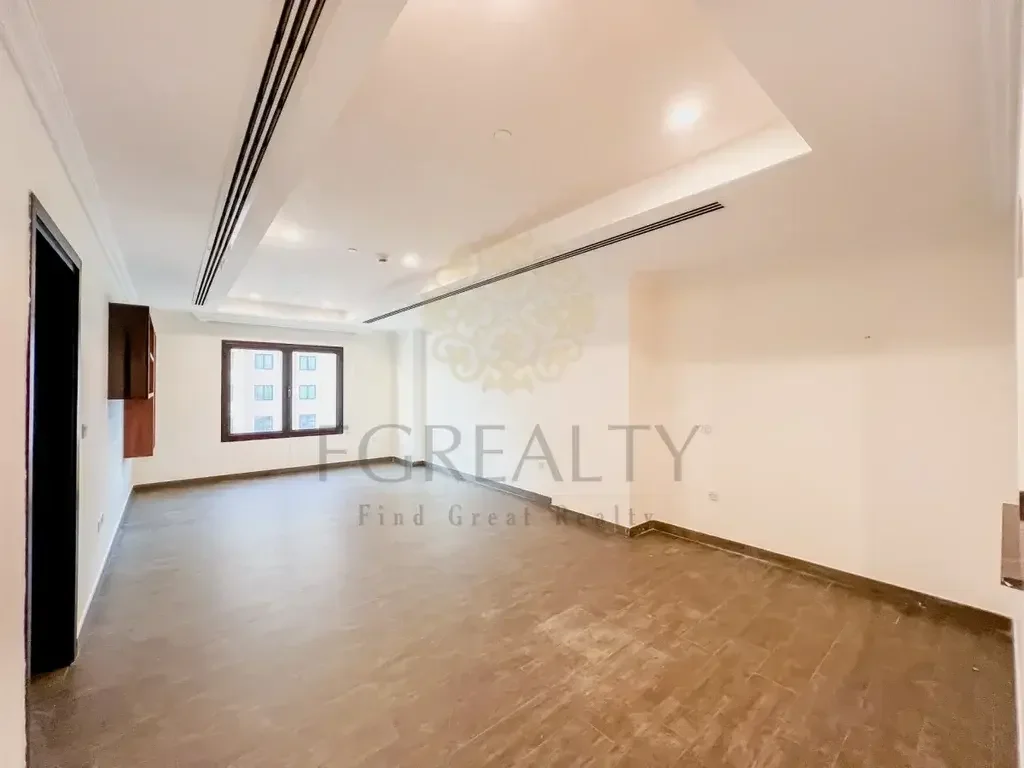 1 Bedrooms  Apartment  For Rent  in Doha -  The Pearl  Fully Furnished