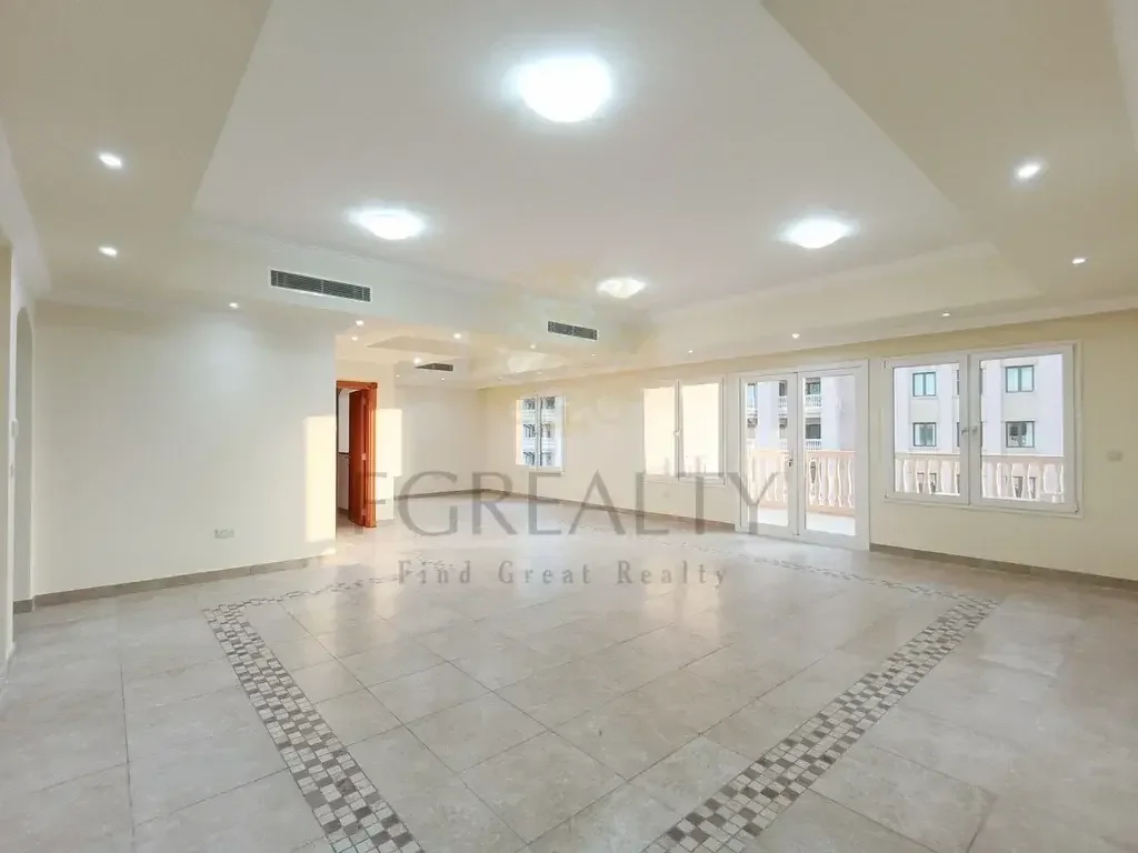 3 Bedrooms  Apartment  For Rent  in Doha -  The Pearl  Not Furnished