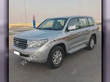 Toyota  Land Cruiser  GXR  2009  Manual  34,000 Km  6 Cylinder  Four Wheel Drive (4WD)  SUV  Silver