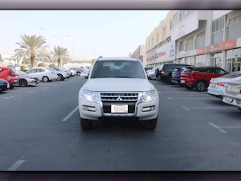 Mitsubishi  Pajero  GLS  2020  Automatic  88,000 Km  6 Cylinder  Four Wheel Drive (4WD)  SUV  White