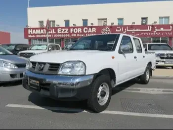 Nissan  Pickup  2016  Manual  144,000 Km  4 Cylinder  Rear Wheel Drive (RWD)  Pick Up  White