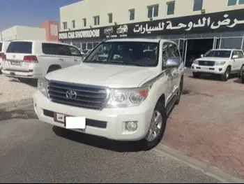 Toyota  Land Cruiser  GXR  2014  Automatic  66,000 Km  8 Cylinder  Four Wheel Drive (4WD)  SUV  White