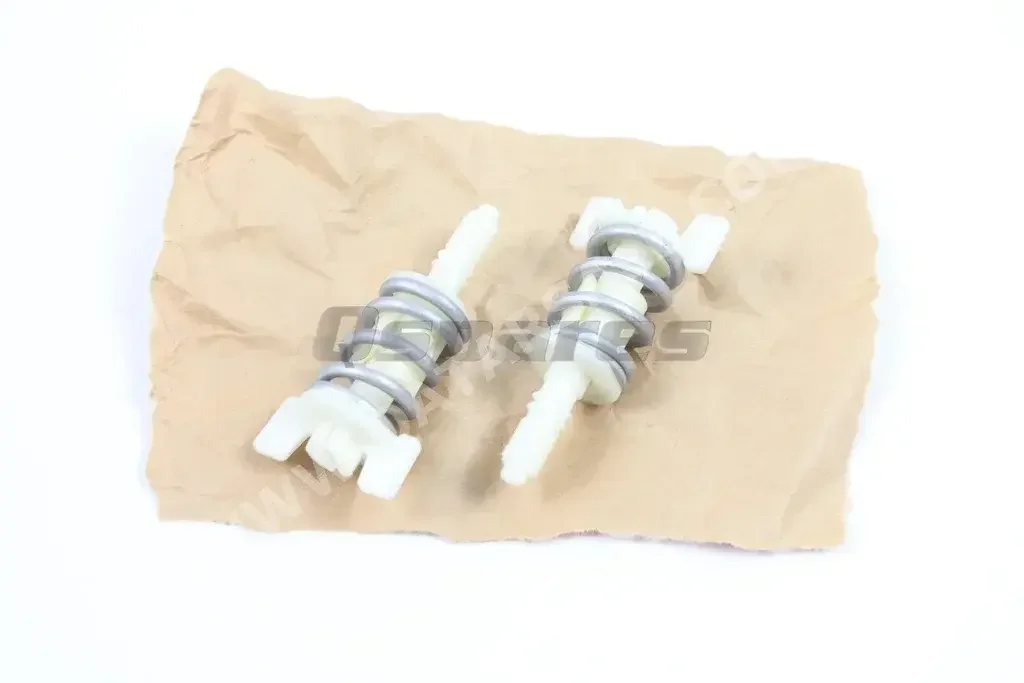 Car Parts - Volkswagen  CC  - Clips  -Part Number: 6RU945300