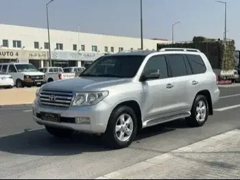 Toyota  Land Cruiser  VXR  2009  Automatic  298,000 Km  8 Cylinder  Four Wheel Drive (4WD)  SUV  Silver