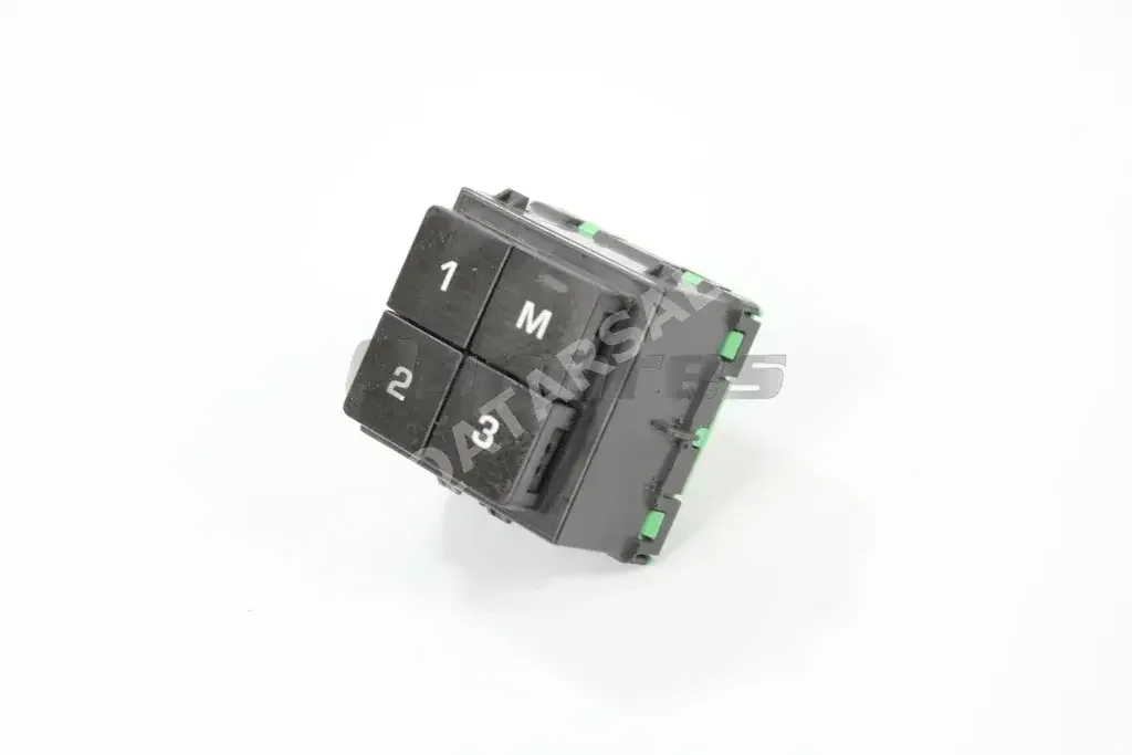 Car Parts - Land Rover  Range Rover  - Interior Parts  -Part Number: LR059775