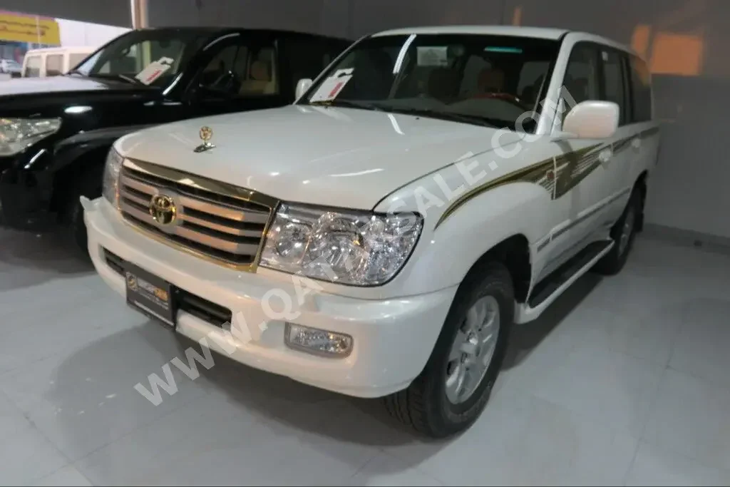 Toyota  Land Cruiser  VXR  2007  Automatic  320,000 Km  8 Cylinder  Four Wheel Drive (4WD)  SUV  White