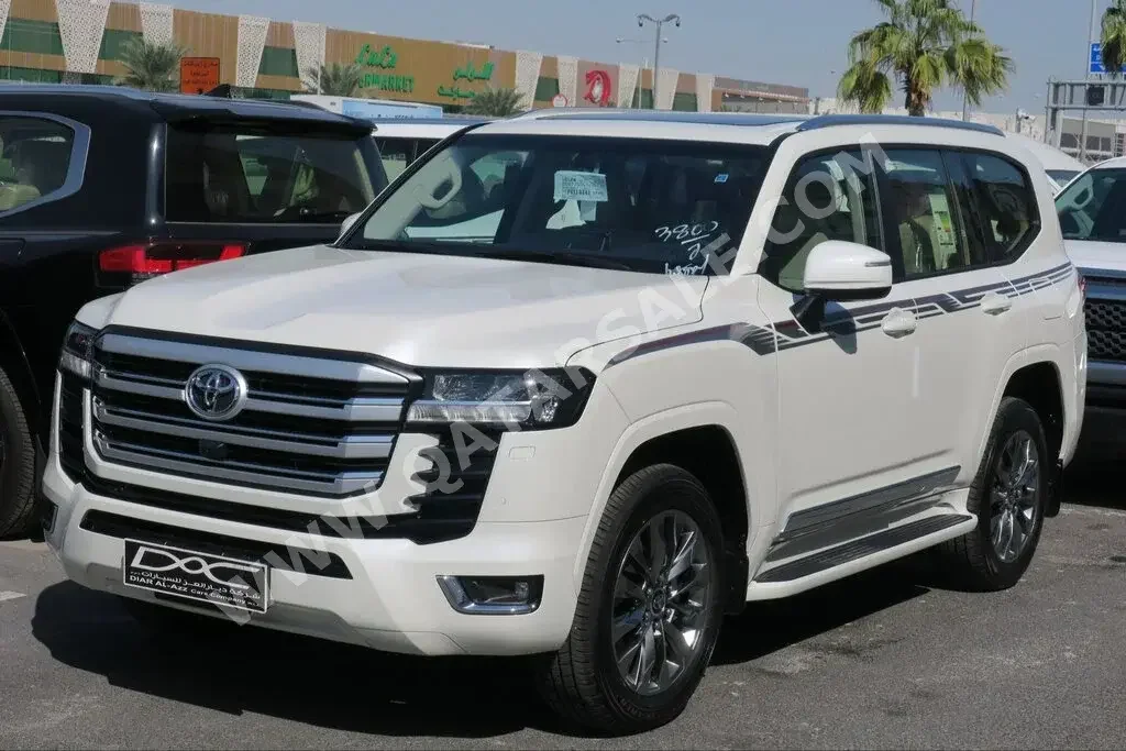 Toyota  Land Cruiser  GXR Twin Turbo  2023  Automatic  0 Km  6 Cylinder  Four Wheel Drive (4WD)  SUV  White  With Warranty