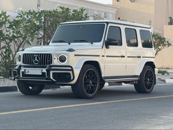 Mercedes-Benz  G-Class  500  2019  Automatic  121,000 Km  8 Cylinder  Four Wheel Drive (4WD)  SUV  White  With Warranty