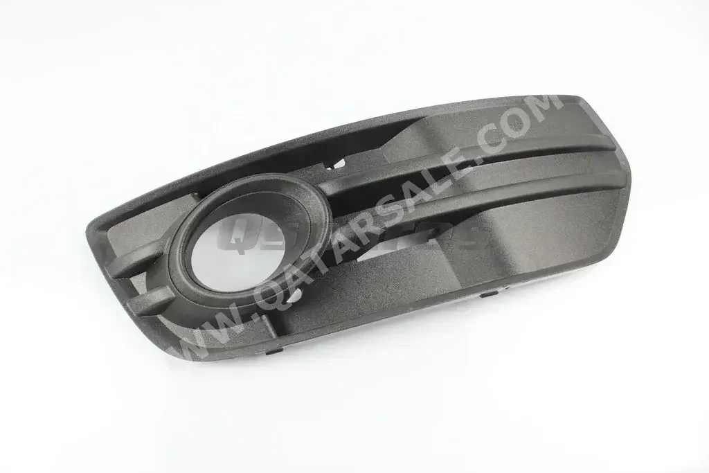 Car Parts - Audi  Q5  - Body Parts & Mirrors  -Part Number: 8R0807682A