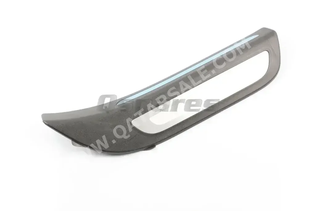 Car Parts - Audi  Q5  - Body Parts & Mirrors  -Part Number: 8R0853376A