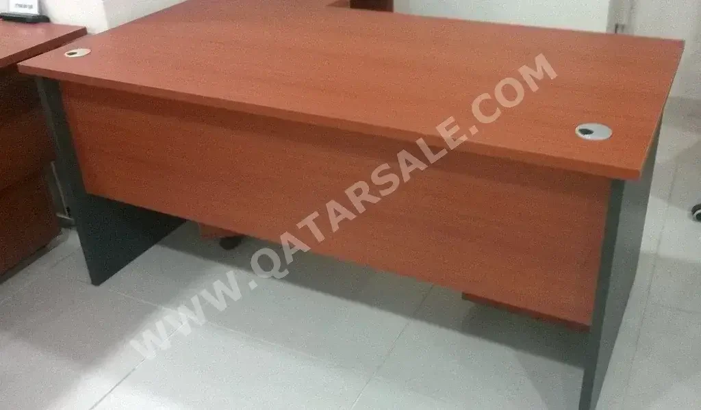 المكاتب ومكاتب الحاسوب - مكتب