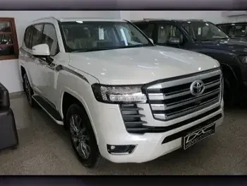 Toyota  Land Cruiser  GXR Twin Turbo  2023  Automatic  0 Km  6 Cylinder  Four Wheel Drive (4WD)  SUV  White  With Warranty