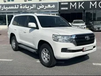 Toyota  Land Cruiser  GX  2018  Automatic  201,000 Km  6 Cylinder  Four Wheel Drive (4WD)  SUV  White