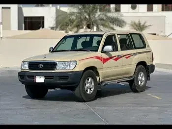 Toyota  Land Cruiser  GX  2002  Automatic  600,000 Km  6 Cylinder  Four Wheel Drive (4WD)  SUV  Beige