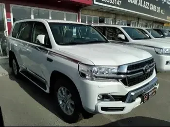 Toyota  Land Cruiser  GXR  2021  Automatic  0 Km  6 Cylinder  Four Wheel Drive (4WD)  SUV  White  With Warranty