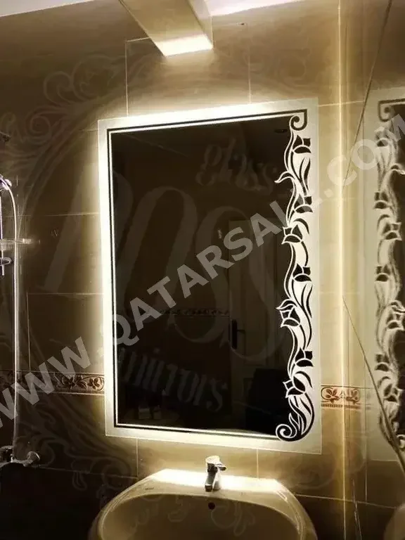 المرايا القوس / القمة المتوجة \ مرآة فوق خزنة مع التسليم مع التركيب مضاء / ليد
