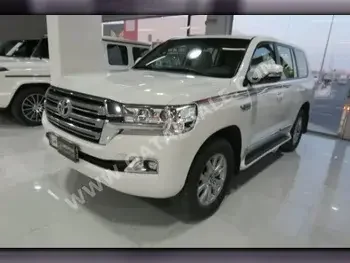 Toyota  Land Cruiser  GXR  2021  Automatic  57,000 Km  8 Cylinder  Four Wheel Drive (4WD)  SUV  White  With Warranty