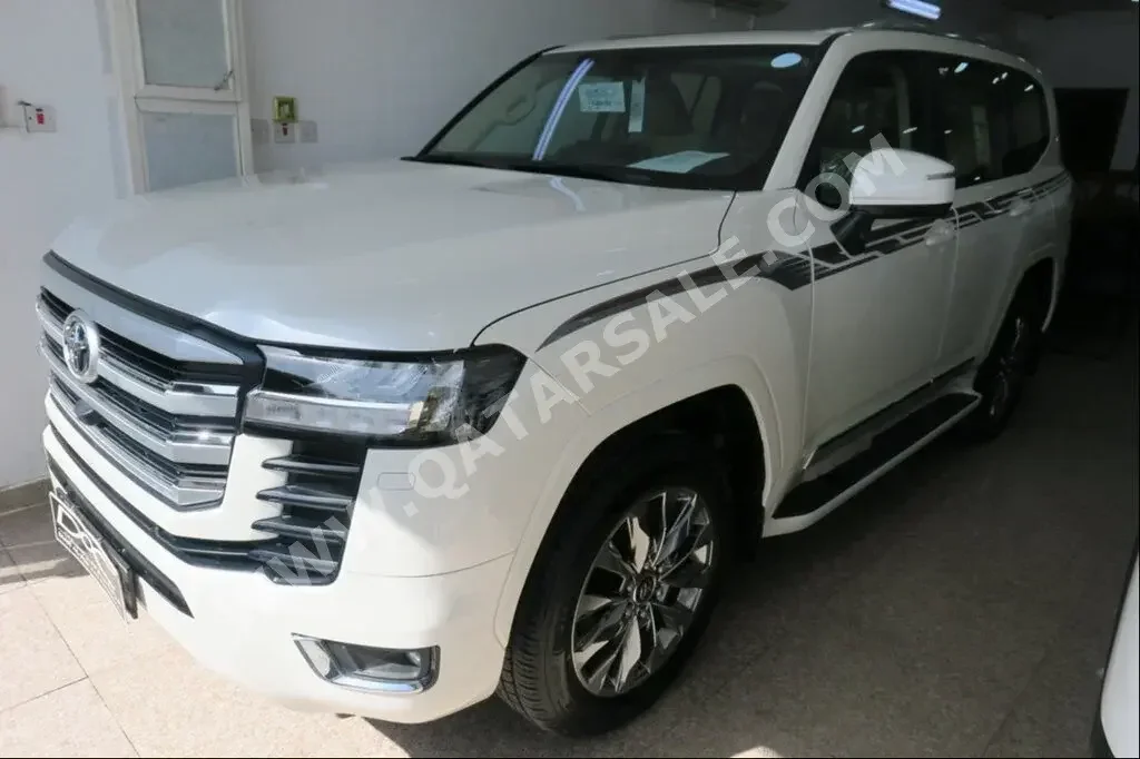 Toyota  Land Cruiser  GXR Twin Turbo  2023  Automatic  0 Km  6 Cylinder  Four Wheel Drive (4WD)  SUV  White  With Warranty