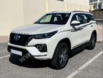 Toyota  Fortuner  SUV 4x4  White  2021