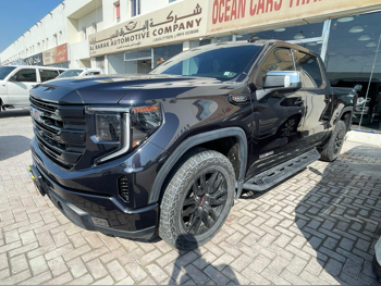 جي ام سي  سييرا  اليفيشن  2022  اوتوماتيك  90,000 كم  8 سلندر  دفع رباعي  بيكب  ازرق  تحت الضمان