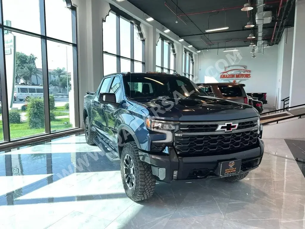 Chevrolet  Silverado  ZR 2  2022  Automatic  60,000 Km  8 Cylinder  Four Wheel Drive (4WD)  Pick Up  Dark Blue  With Warranty