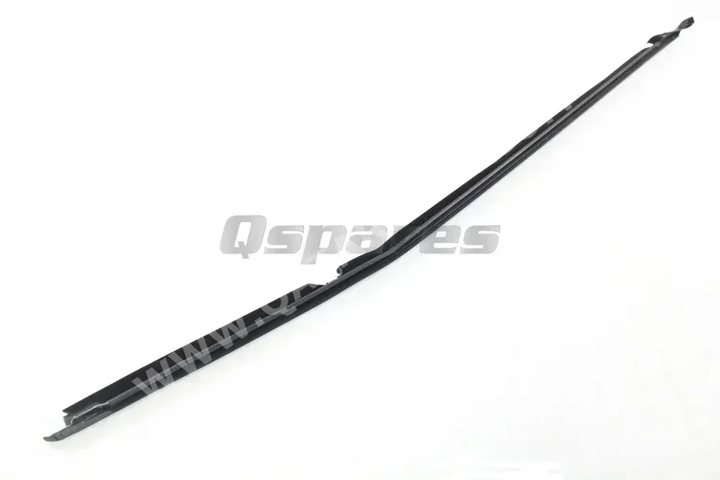 Car Parts - Volkswagen  Jetta  - Strips, rubber  -Part Number: 5C68394775AP