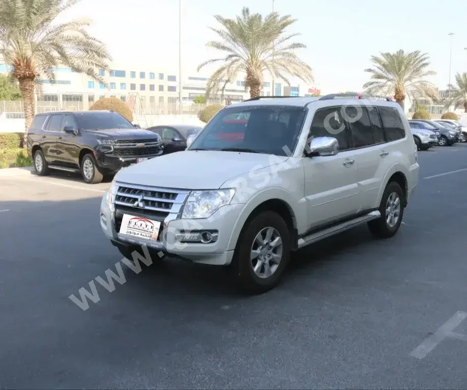 Mitsubishi  Pajero  GLS  2020  Automatic  92,000 Km  6 Cylinder  Four Wheel Drive (4WD)  SUV  White