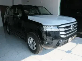 Toyota  Land Cruiser  GXR Twin Turbo  2022  Automatic  0 Km  6 Cylinder  Four Wheel Drive (4WD)  SUV  Black  With Warranty