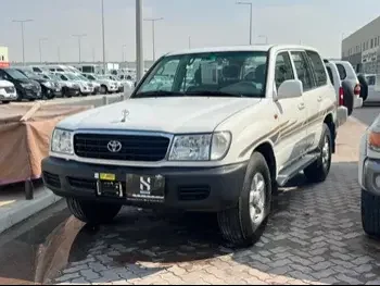 Toyota  Land Cruiser  GX  2002  Manual  68,000 Km  6 Cylinder  Four Wheel Drive (4WD)  SUV  White