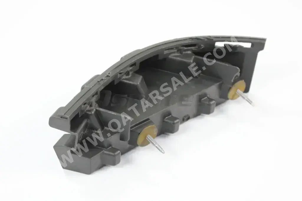 قطع غيار السيارات - مرسيدس - بنز  اي - كلاس  - قطع بدل السيارة الخارجية و المرايا  -رقم القطعة: A2128850965