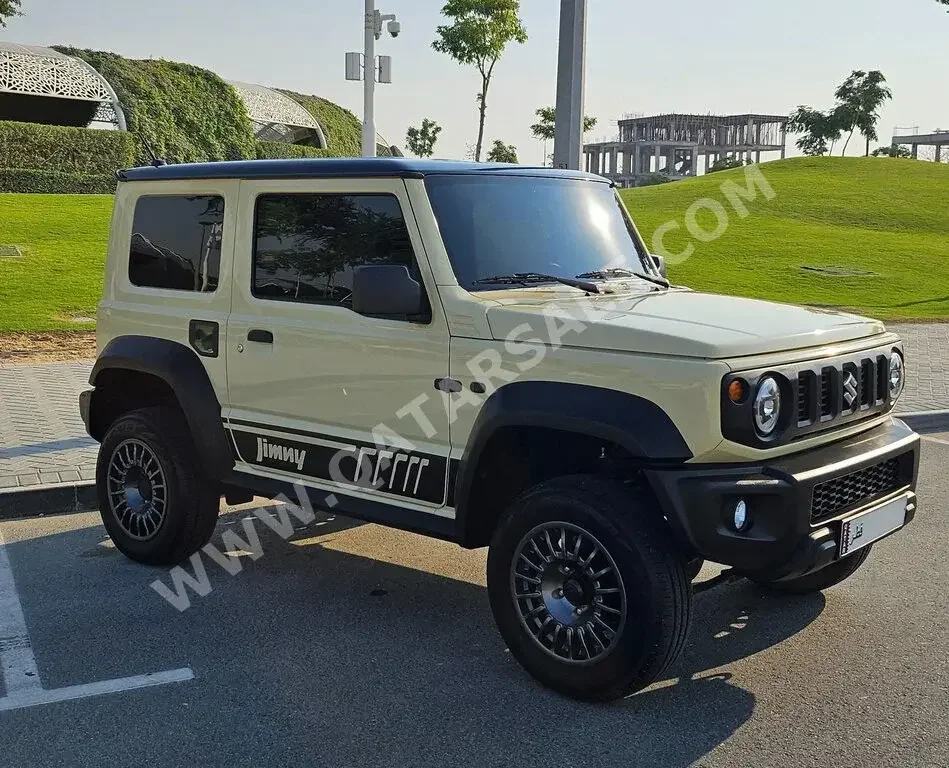 Suzuki  Jimny  2022  Manual  23,000 Km  4 Cylinder  Four Wheel Drive (4WD)  SUV  Beige