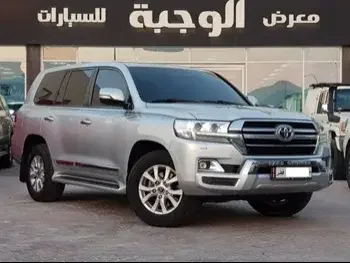 Toyota  Land Cruiser  GXR  2019  Automatic  150,000 Km  8 Cylinder  Four Wheel Drive (4WD)  SUV  Silver