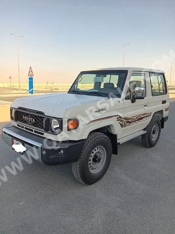 Toyota  Land Cruiser  Hard Top  2024  Manual  0 Km  6 Cylinder  Four Wheel Drive (4WD)  SUV  White  With Warranty