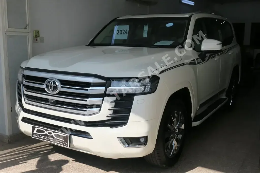 Toyota  Land Cruiser  GXR Twin Turbo  2024  Automatic  0 Km  6 Cylinder  Four Wheel Drive (4WD)  SUV  White  With Warranty