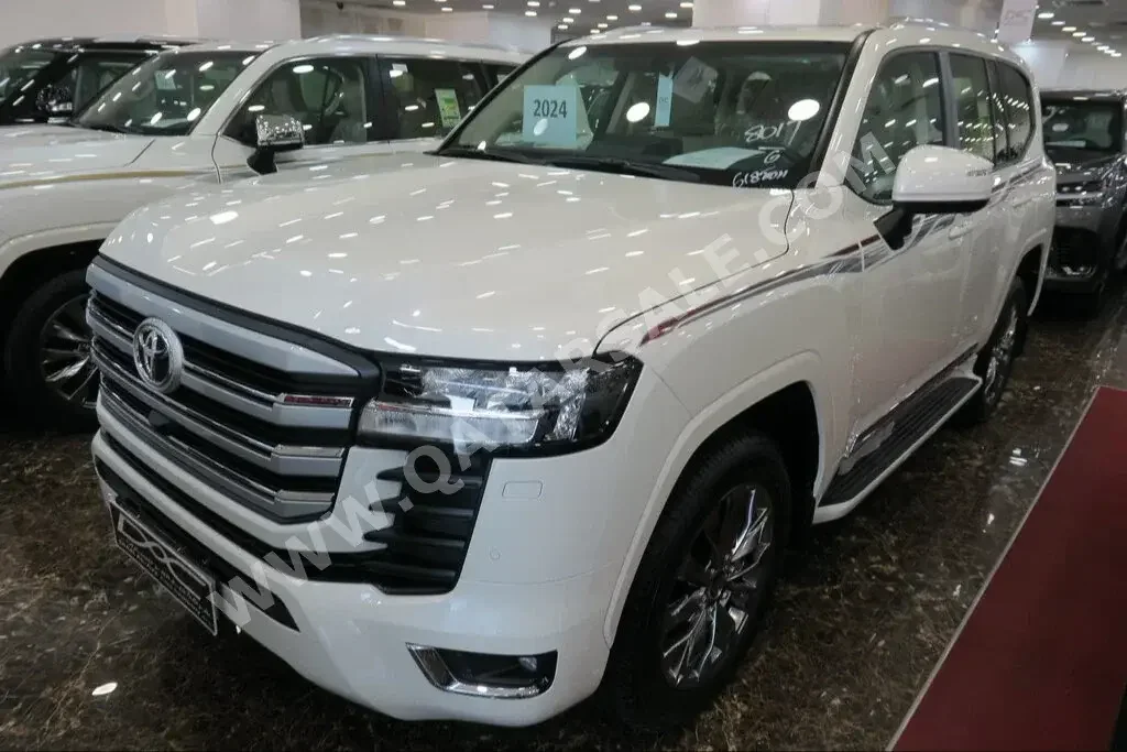 Toyota  Land Cruiser  GXR Twin Turbo  2024  Automatic  0 Km  6 Cylinder  Four Wheel Drive (4WD)  SUV  White  With Warranty